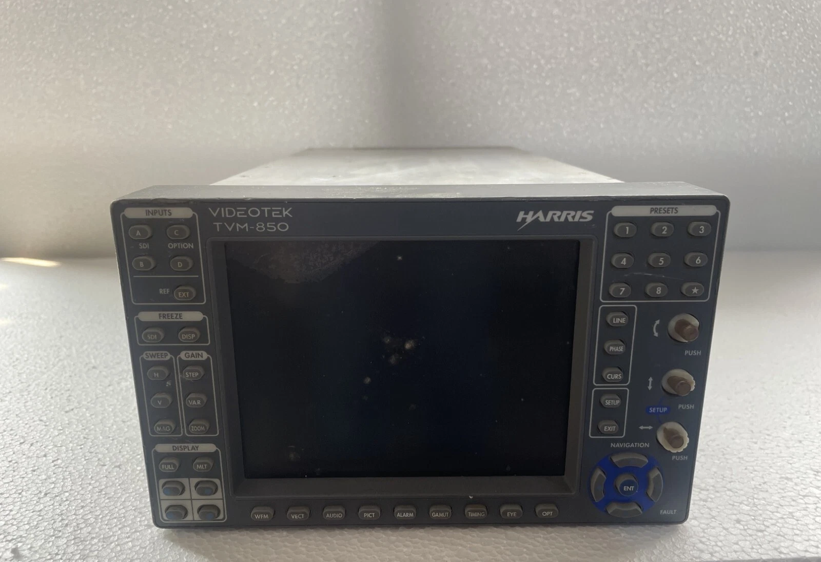 Tektronics TVM-850-E Multi-format SD-SDI video and audio signal analyzer